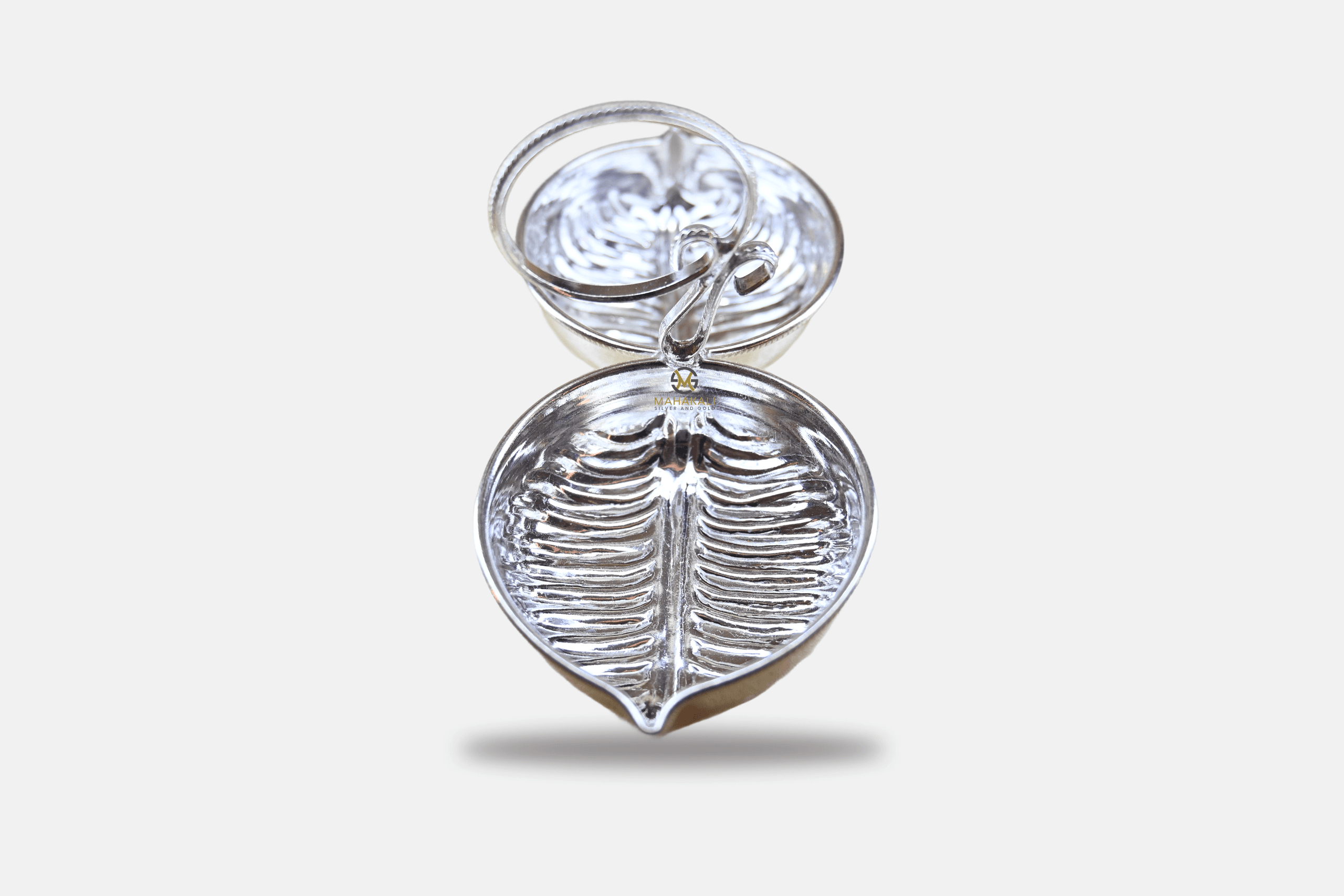 Leaf-Shaped Dandi Jodkamal Karanda