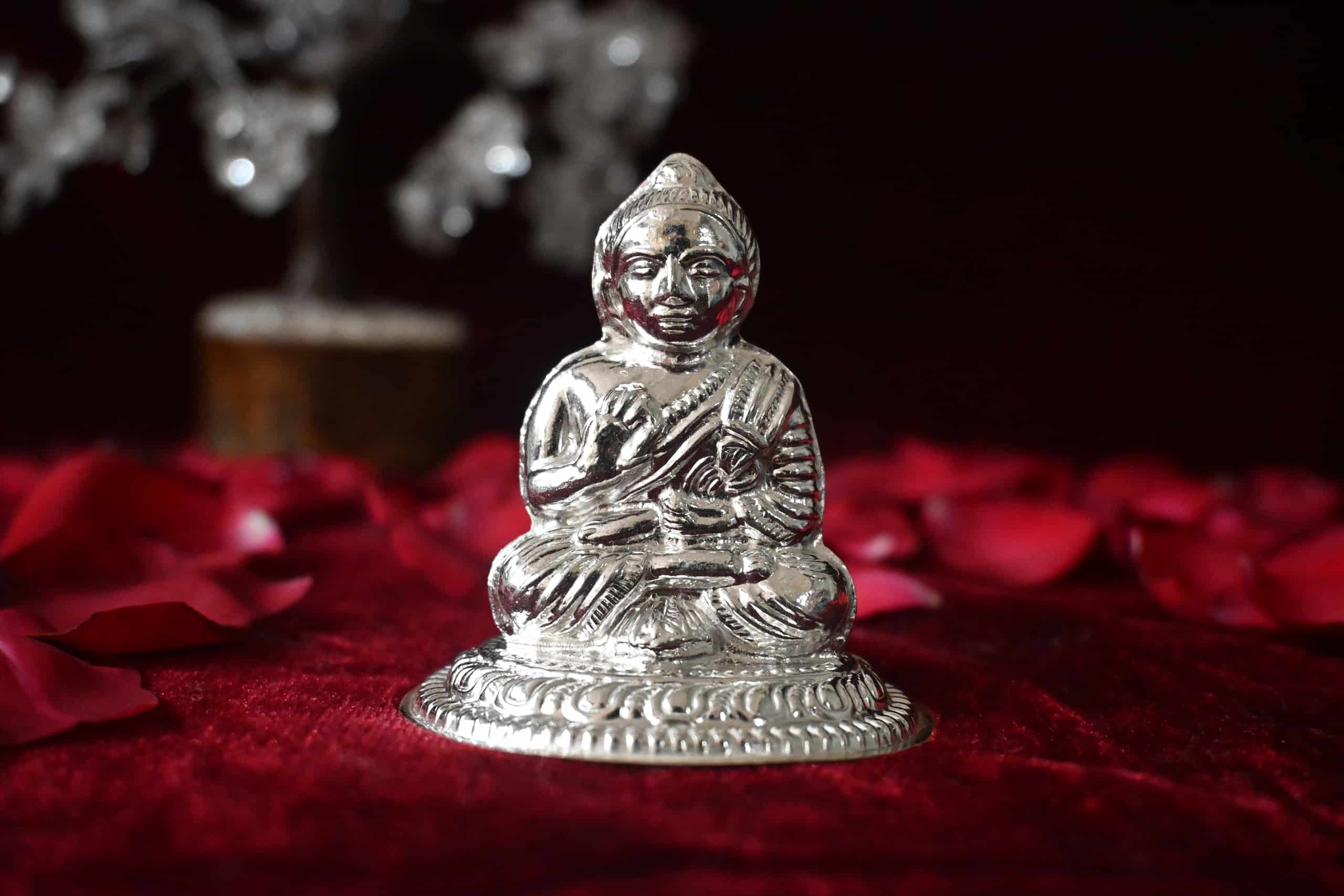 Gautam Buddha Silver Murti